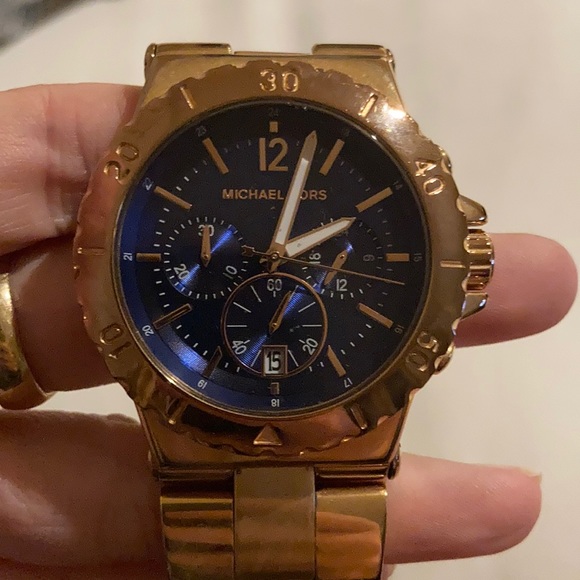 Michael Kors Watch - Picture 2 of 3